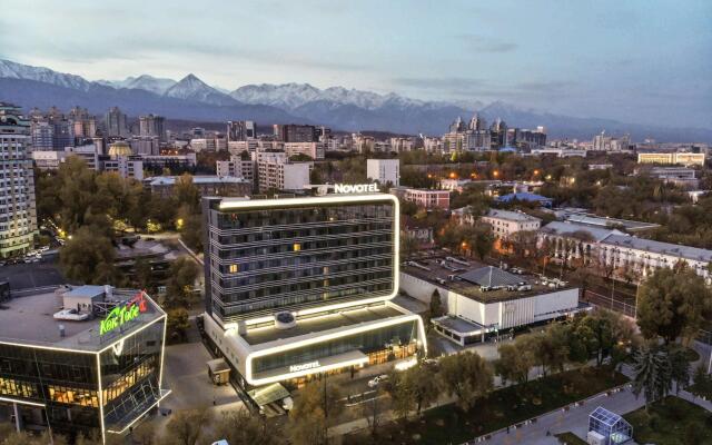 Отель Novotel Almaty City Center