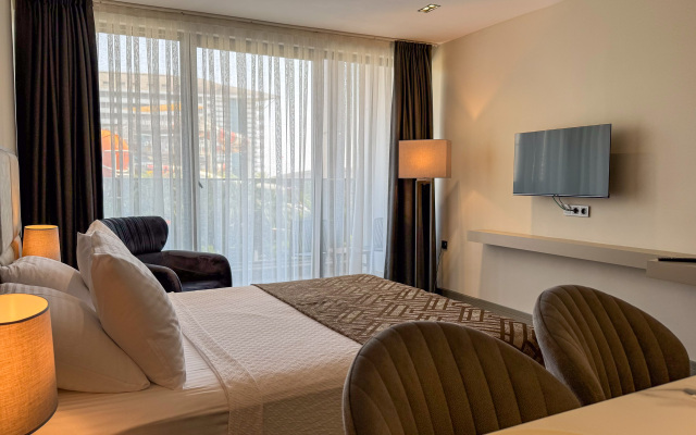 Alice Hotel Antalya