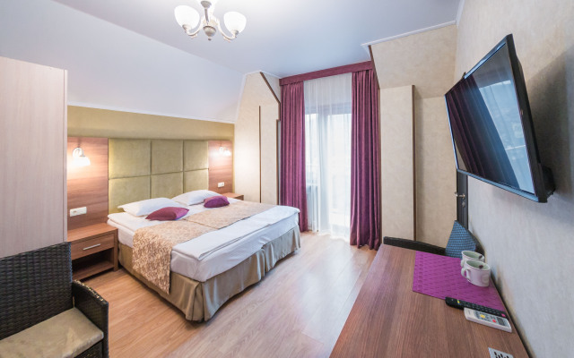 Argo Hotel