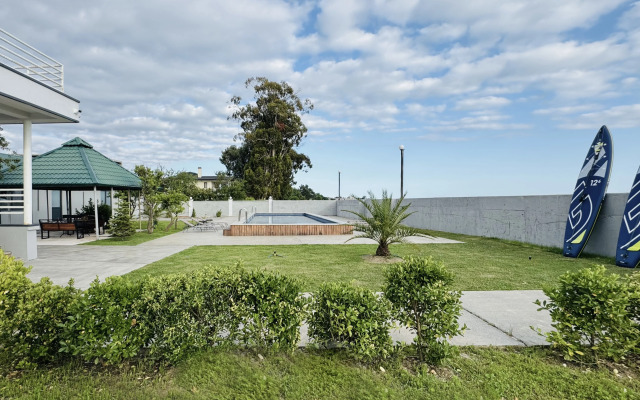Avrora Villa