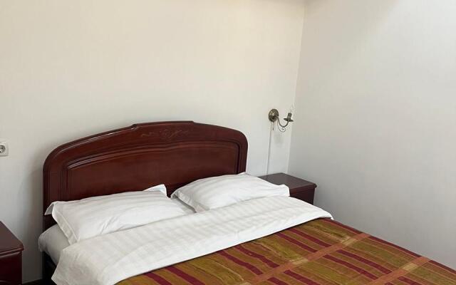 Ark MS Hotel