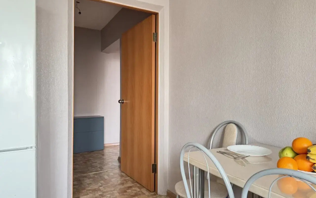 Kvartira Uutnaa radom s aeroportom i Z/D vokzalom