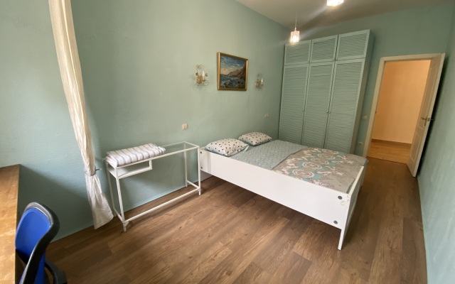 Trekhkomnatnye na Bolshoj Morskoj 33 Apartments