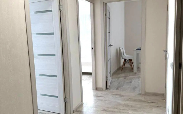 Ryadom S Torgovym Tsentrom Planeta Dlya Chetverykh Flat