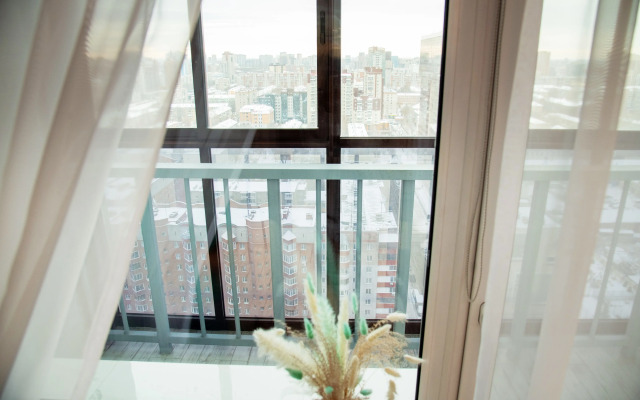 Krasivaya Studiya S Panoramoy Na Megapolis Flat