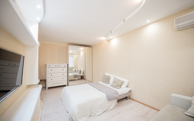 Апартаменты Smile Apartments Уютные в Центре