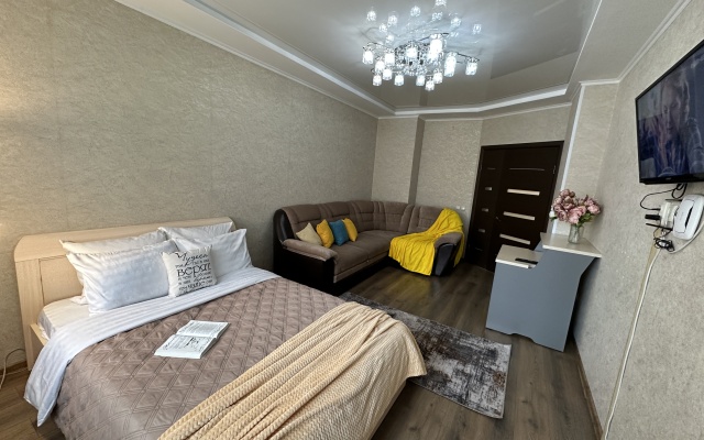 Trekhkomnatnya Kvartira ZhK Zeleny Bereg Apartments