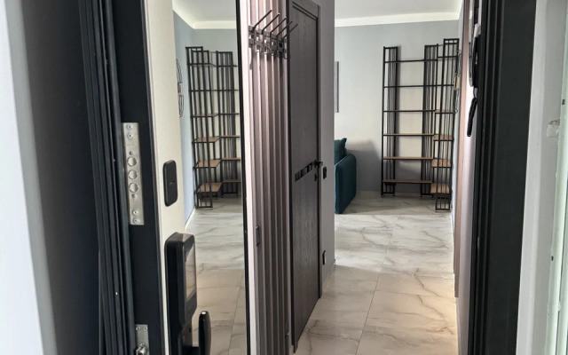2-Kh Komnatnaya Flat