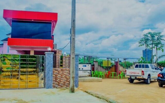 Ama Luxury Suites Hotel