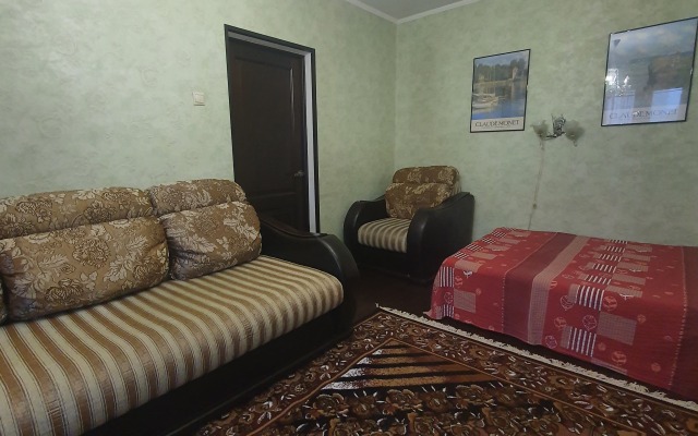 Ryadom S Tsentrom Radost Uyutnyy Dom Flat