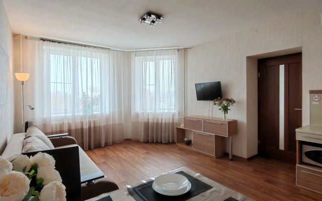 VolgaApart 2-х комнатная квартира