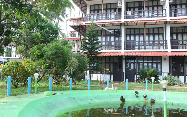True Blue Beach Resort Hotel