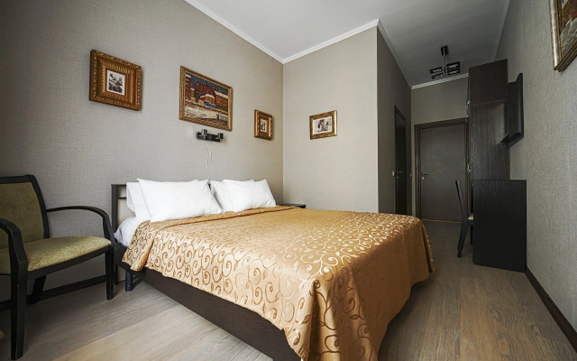 Castle Sennaya Guest House