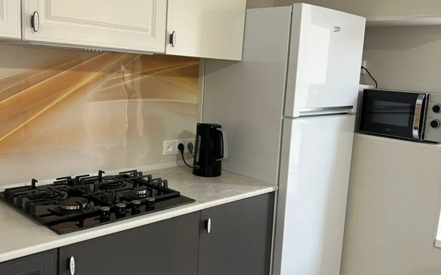 Flat Uyutnaya Dvukhkomnatnaya Kvartira