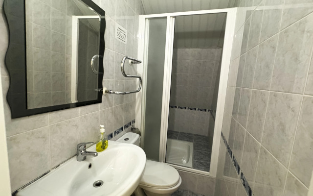 Zapovednyij Arhyiz Guest House