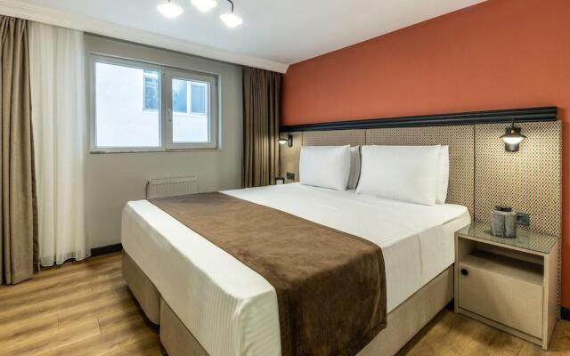 Отель BayMari Suites City Life