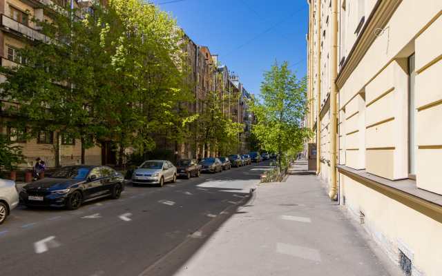 Квартира Студия с европейским характером и ярким интерьером