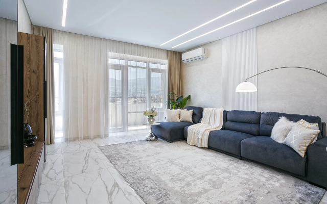 Yalta Plaza Apartments