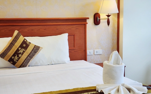 Phaithong Sotel Resort Hotel