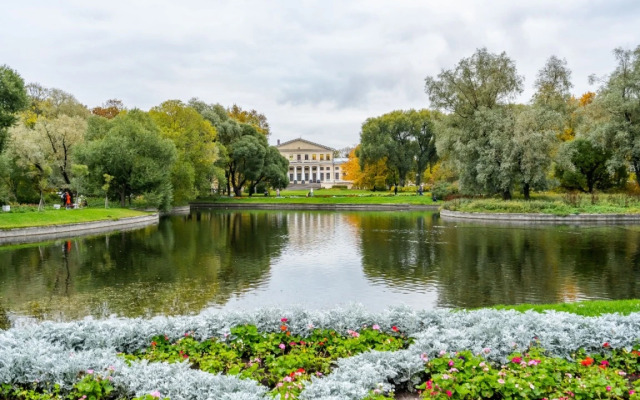 Квартира в сердце Санкт-Петербурга с парковкой для вашей семьи