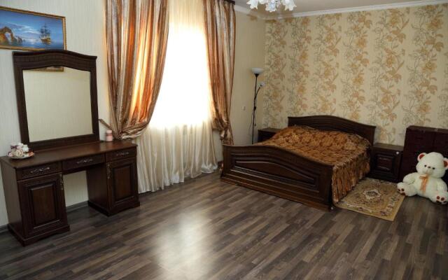 L'yuis Rostov Na Donu Guest House