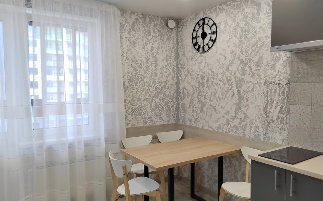 Квартира На Баженова 4/1