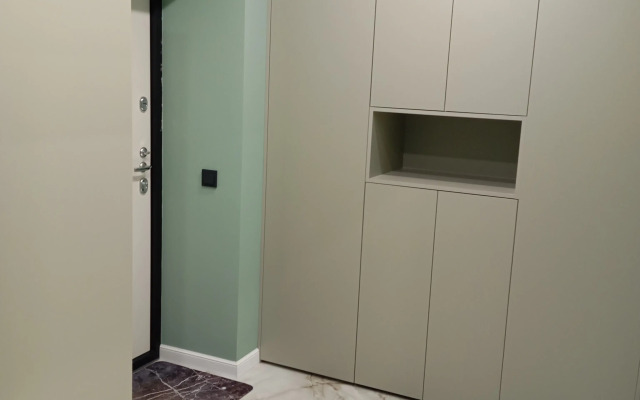 Ubezhische U Morya Flat