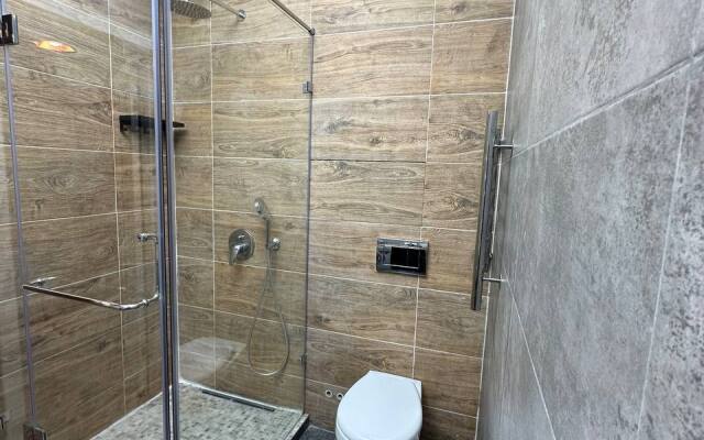 Апартаменты 105 около арбата с видом на горы