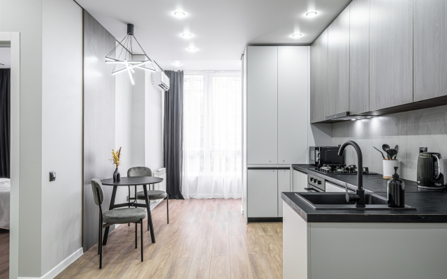 V Novom Zhk Kvartaly 17/77 Flat