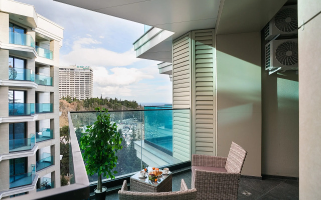 Skay Plaza 2.0 Yalta Apartments