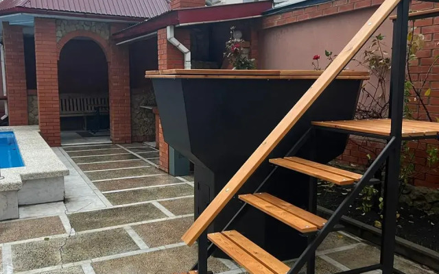 Kurortniy Guest House