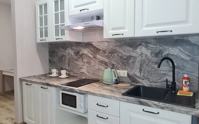 Dvukhkomnatnaya S Balkonchikom V Adlere Zhk Kurortny Flat