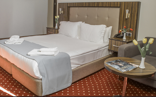 Legend Business Hotel