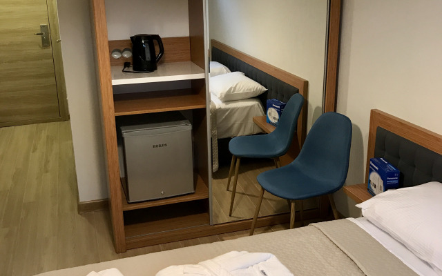Elena Apartments