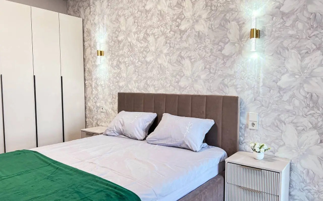 Ryadom S Zhd Vokzalom Flat