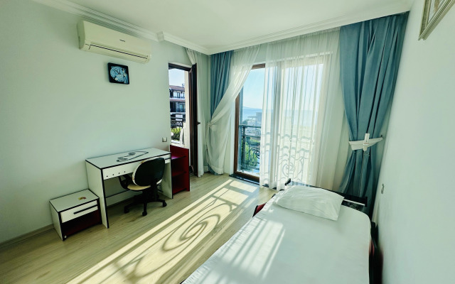 Апартаменты с видом на море рядом с пляжем