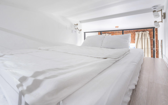 Квартира Светлая студия в старинном доме