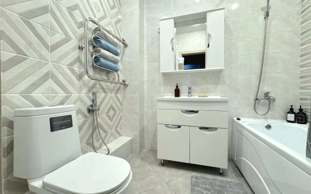 Квартира трехкомнатная на Притомском рядом с Кадетским училищем