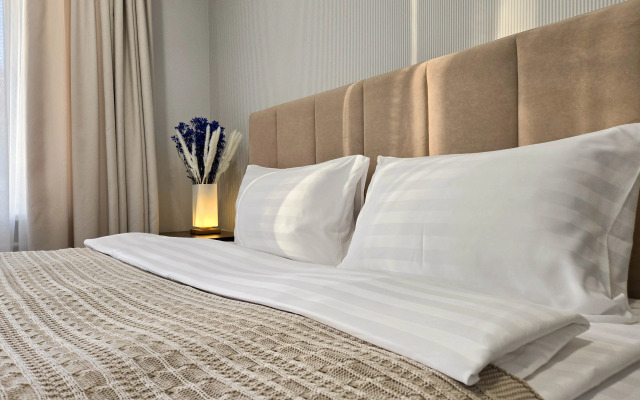U Doma Pravitelstva Yokhoum Apartments