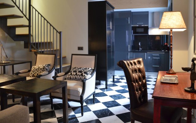 Águilas5 SevillaSuites Apart-Hotel