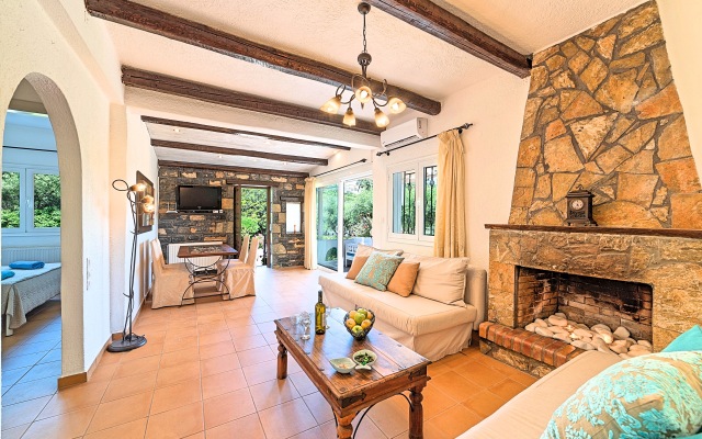 Cretan Lodge Heated Pool Villa