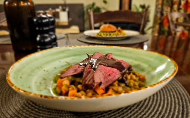 Отель Kinloch Wilderness Retreat