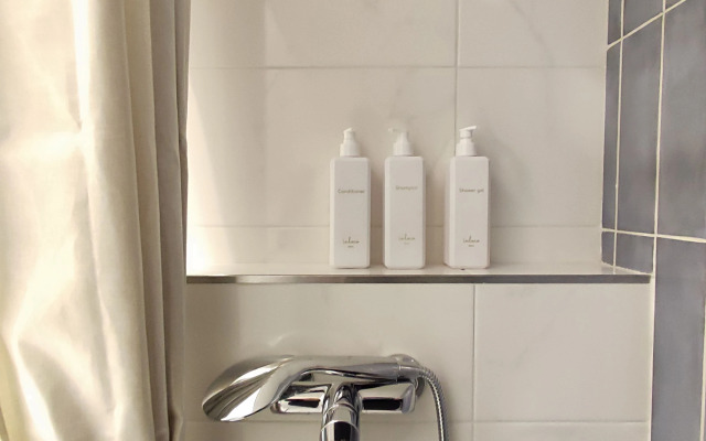 Квартира Трехместная студия с евроремонтом