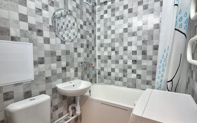 Stilnaya dvukhkomnatnaya Kvartira ryadom s Tsentr Apartments