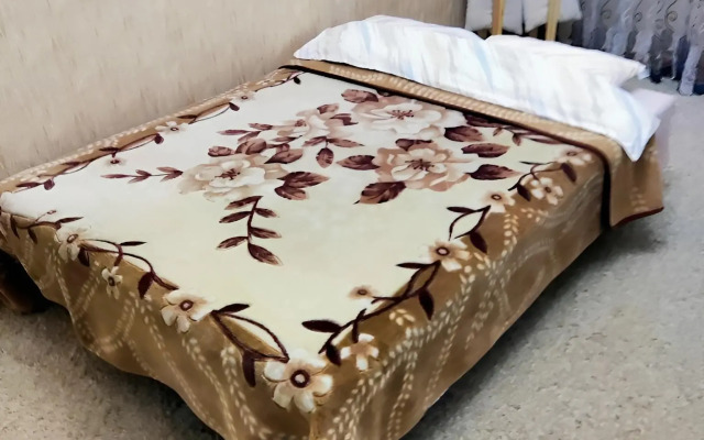 Квартира трехкомнатная  в Челнах