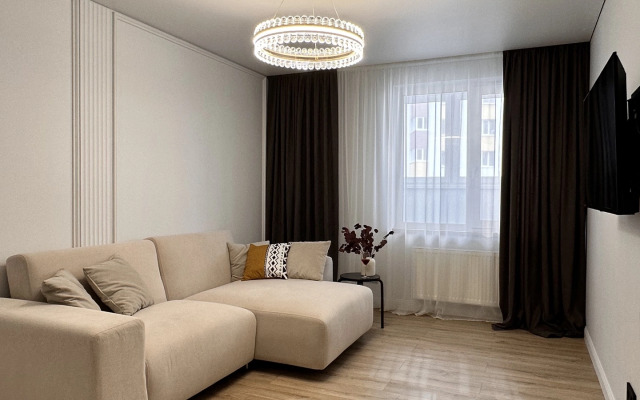 Exclusive Triplekh By Kliuchnikoff Flat