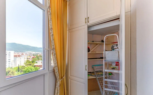 Na Krasnogvardeyskoy Ulitse 38AlitA Flat