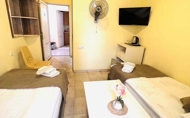 Marnar Hotel