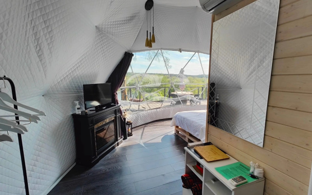 Глэмпинг Глэмпгеокупол "Домик на Оке" Таруса