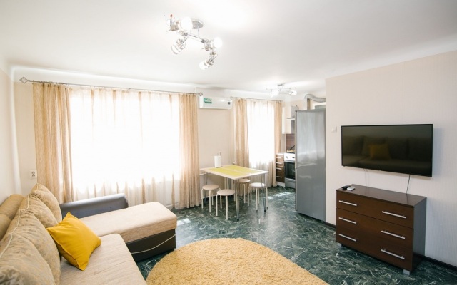 U Tsentralnoy Naberezhnoy Apartments